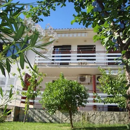 Gasthuis In With Sea View, Balcony, Air Conditioning, Wifi 4249-5 Cres