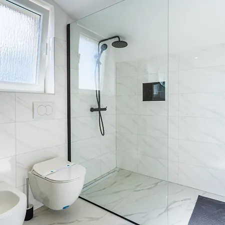 Gasthuis In With Sea View, Balcony, Air Conditioning, Wifi 4249-5 *