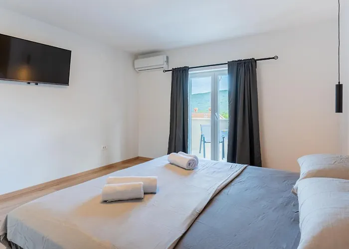 In With Sea View, Balcony, Air Conditioning, Wifi 4249-5 * كريس